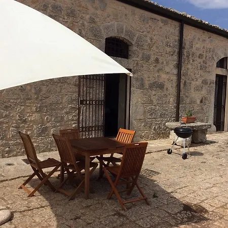 Masseria Sant'elia Aparthotel Ragusa
